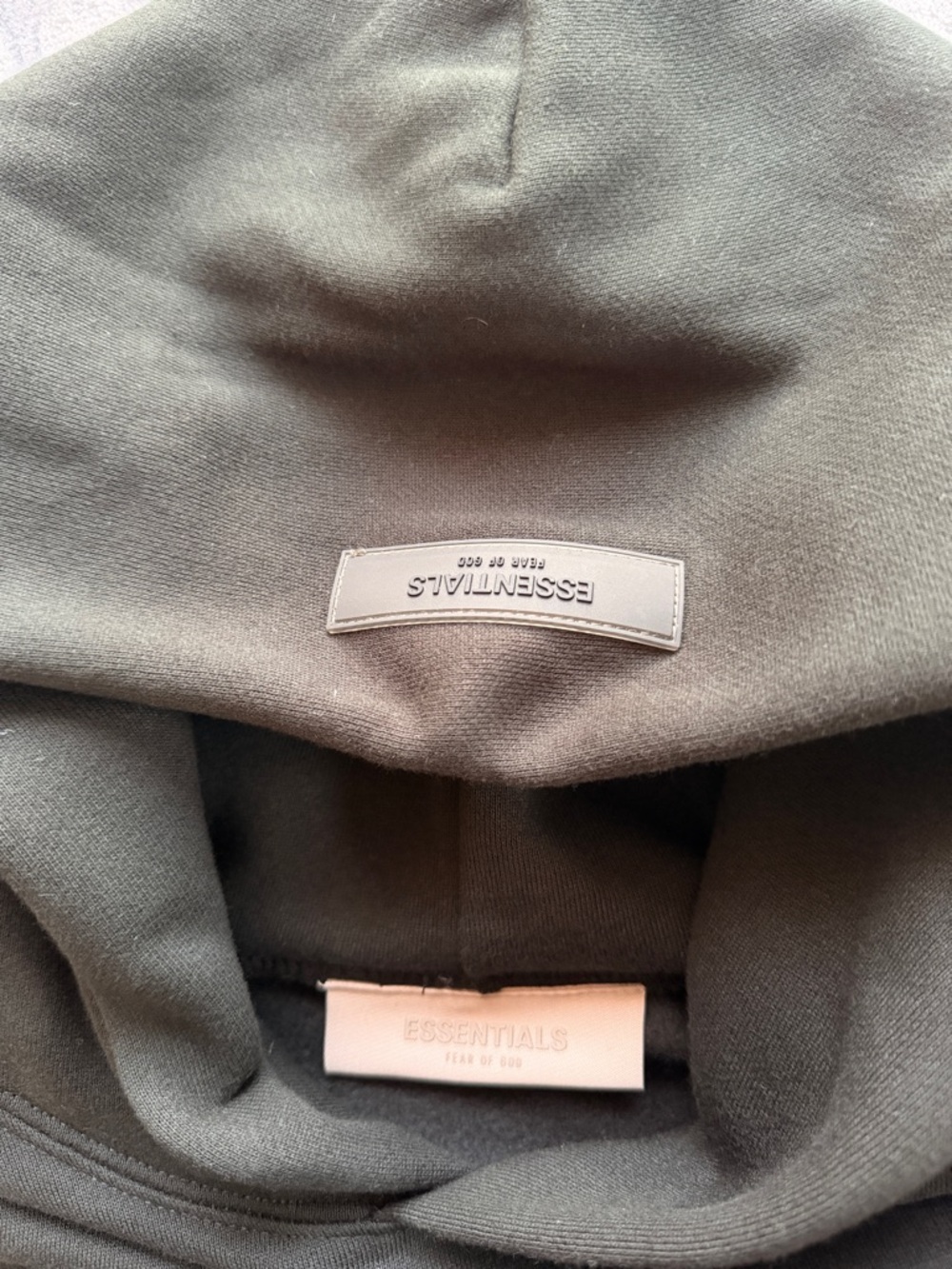 Fear of God: Essentials Hoodie (ss22) - Picture 3 of 7